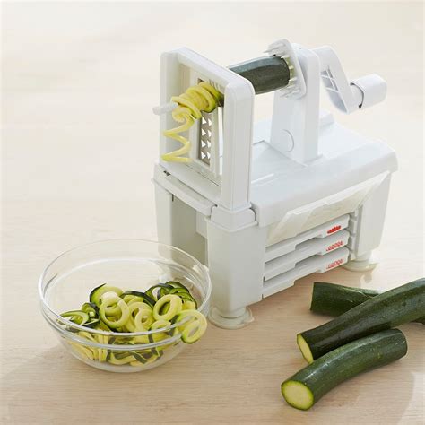 Spiralizer Reviews - OXO Veggetti Paderno | Kitchn