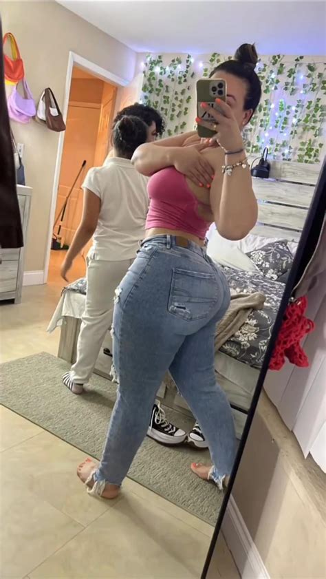 Thicc Latina In Jeans Rthiccgirlsinjeans