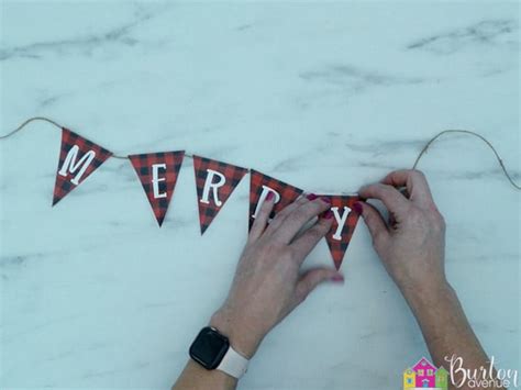 DIY Merry Christmas Pallet Sign Burton Avenue