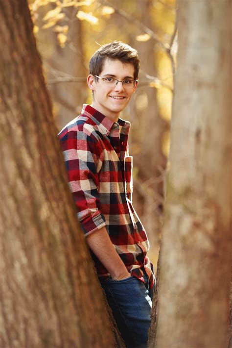 Any Angle Photography: Outdoor Senior Guy Pictures Gallery