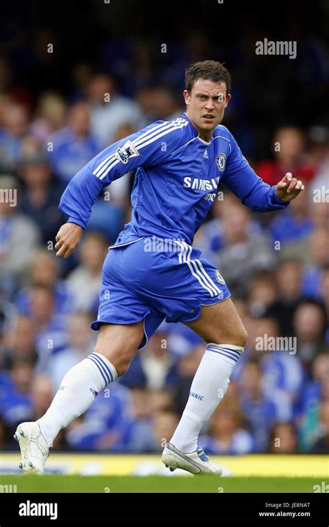 WAYNE BRIDGE CHELSEA FC STAMFORD BRIDGE CHELSEA LONDON ENGLAND 20 August 2006 Stock Photo - Alamy