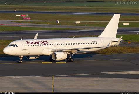 9H MLO Airbus A320 214 Eurowings Avion Express Malta Valentin