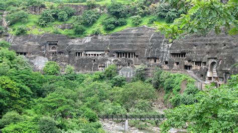 Ajanta Caves History, Facts & Location