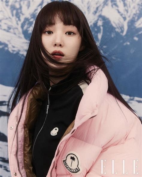 7 Portraits Of Lee Sung Kyung Showing Super Slim Waist Like A Barbie Doll In Elle Korea Magazine