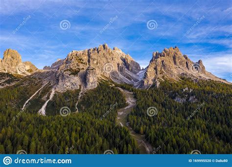 Lake Antorno (Lago Di Antorno) Located in Dolomites Area, Belluno ...