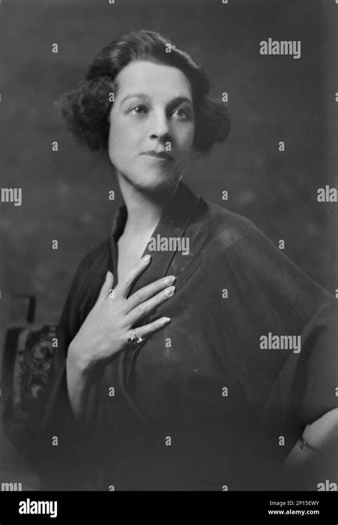 Mrs James Bush Portrait Photograph 1919 Nov 18 Stock Photo Alamy