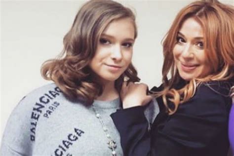 Дочь Алены Апиной рассказала о матери и об идеальном мужчине
