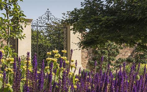 Landscape Design Colson Stone Practice A Walled Garden Ascot