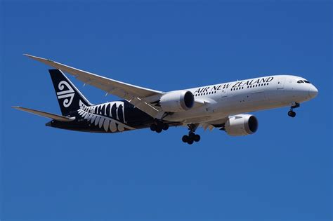 Zk Nzj Air New Zealand Boeing B Dreamliner John Edmond Flickr