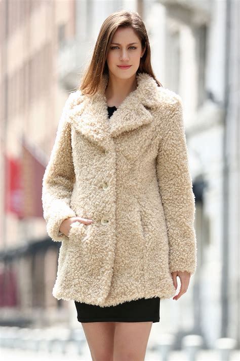 Beige Lightweight Jacket Shaggy Faux Fur Coat Velvety Soft Manteau