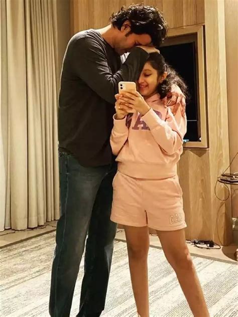 Mahesh Babus Daughter Sitara Calls Samantha Her ‘best Friend