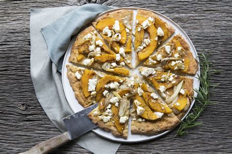 Recette Pizza Ch Vre Miel Potimarron Julie Andrieu Marie Claire