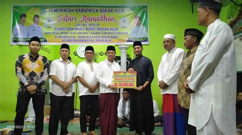 Safari Ramadhan Perdana Bupati Rohil Serahkan Bantuan Operasional