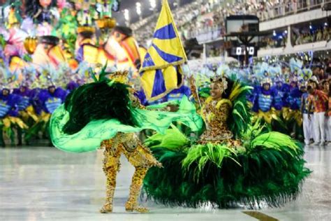 Espaço Aberto Parabéns Paraíso do Tuiuti Galeria do Samba As