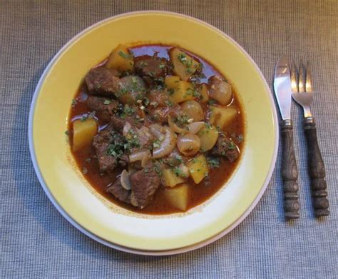 Stifado Griechischer Eintopf Rezept Kochbar De