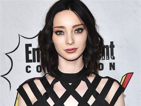 Oppenheimer Star Emma Dumont Comes Out As Trans Masculine Non Binary