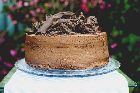 Gâteau Étagé à la Mousse au Chocolat