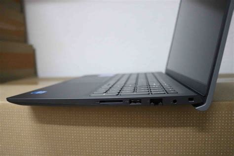 Laptop Dell Vostro 3520 I5 1235U 8GD4 512SSD 15 6FHD Win 11 OFFICE