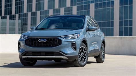 Ford Reveals New Escape Featuring New Hybrids Stylish Sporty ST Line