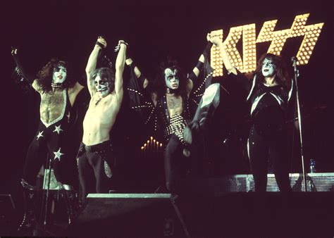 20 Things You Might Not Know about Kiss' 'Destroyer' | iHeart