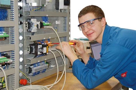 Ausbildung Elektroniker In Der Fachrichtung Automatisierungstechnik