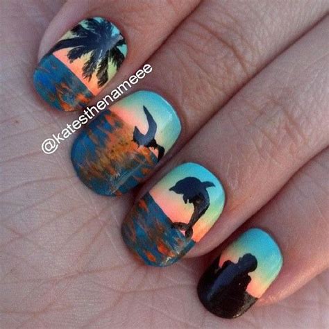 30+ Beach Themed Nail Art Designs