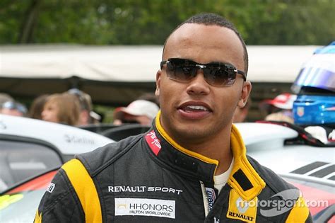 Hamiltons Brother Nicolas To Race In The Btcc