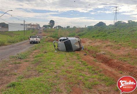 Motorista Morre E Passageira Fica Ferida Em Grave Acidente Na MG 235