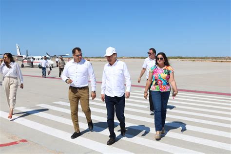 El Alcalde Jorge Pivac Atestiguo La Colocaci N De La Primera Piedra Del