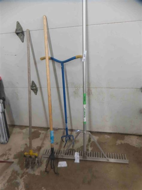4 Hand Yard Tools: Landscape Rake, Scuffler, Garden Claw