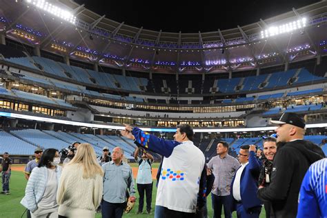 Presidente entrega estadio Monumental Simón Bolívar a la