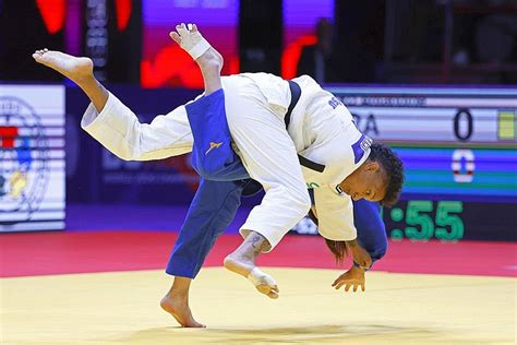 Judo Mondiaux Amandine Buchard décroche la médaille de bronze