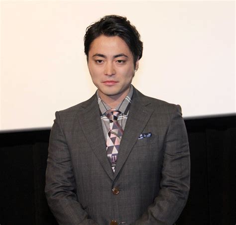 【写真 2 8枚】山田孝之：声の仕事は「必ず裸足。落ち着かないので…」 Mantanweb（まんたんウェブ）