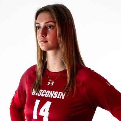 Anna Smrek, Middle Blocker, Middle hitter, Right side hitter, Wisconsin Badgers - NIL Profile ...