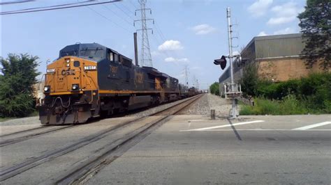 Csx Cm W Csx Es Dc Leads The Csx L On The Csx