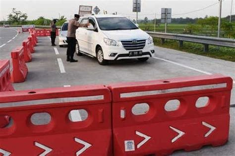 GoSumbar Titik Penyekatan Jalan Tol Yang Di Hari Pertama PPKM Darurat