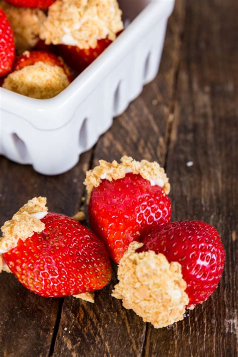 Cheesecake Stuffed Strawberries Easy Peasy Meals