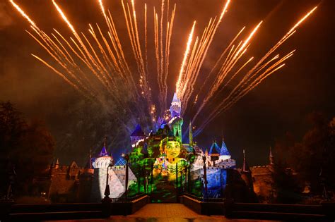 Full Guide New Wondrous Journeys Nighttime Spectacular At Disneyland