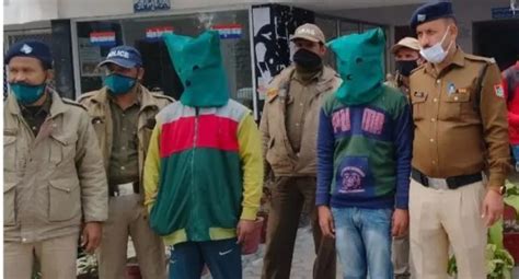 उत्तराखंड 32 कट्टे जीरा5 कट्टे धनिया और चोरी किए समान के साथ पुलिस