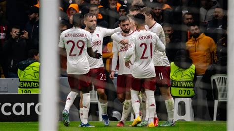 Resumen Videos Y Goles Del Galatasaray Vs Manchester United