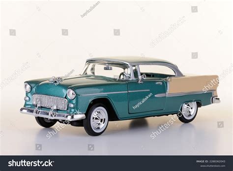 145,047 Old Model Cars Images, Stock Photos, 3D objects, & Vectors ...