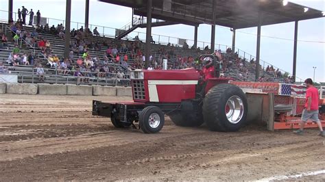 Tony Baumann S Light Limited Super Stock Tractor Pulling 2019 Season