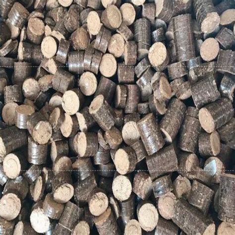 Saw Dust High Quality Biomass Briquettes For Boiler Thickness Mm