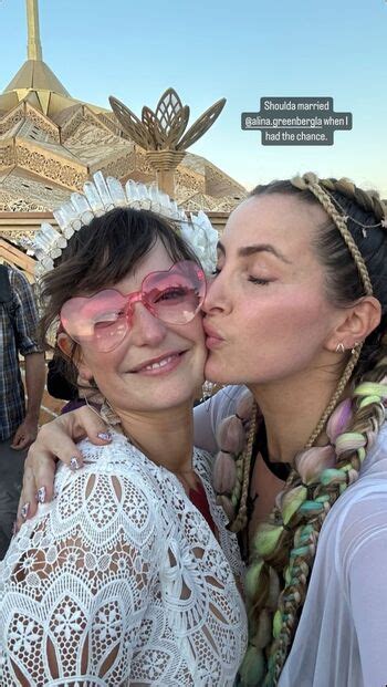 AT T Girl Milana Vayntrub Https Mintmilana Nude OnlyFans Page 3