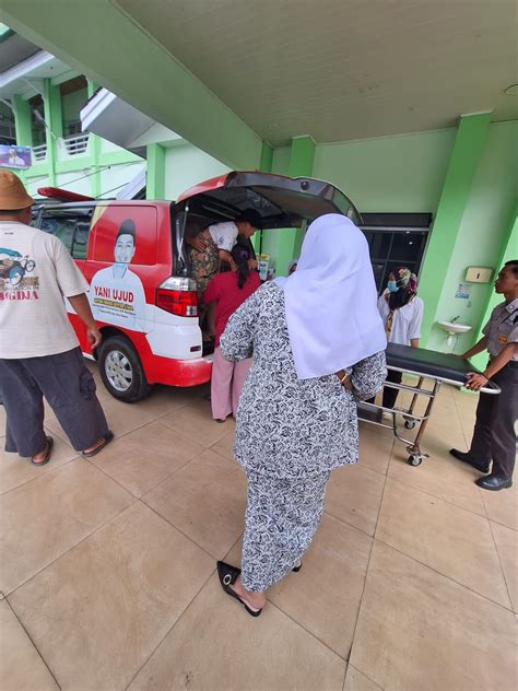 Mobil Ambulance Yani Ujud Layani Masyarakat Secara Gratis