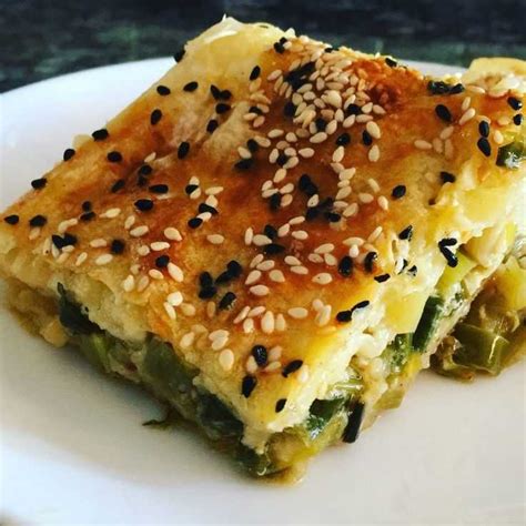 Pırasalı Börek Nasıl Yapılır