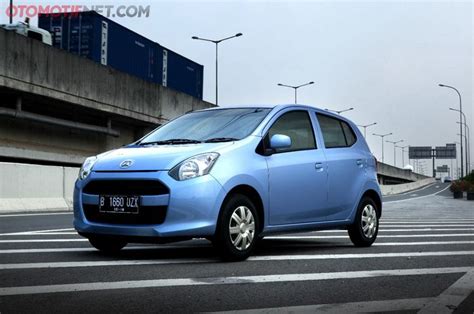 Intip Harga Mobil Bekas Daihatsu Ayla Emang Boleh Semurah Ini