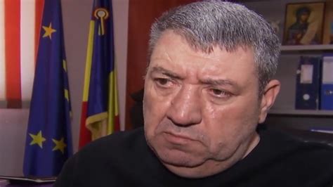 Edilul acuzat că a abuzat o copilă s a întors la primărie Ionel Robert