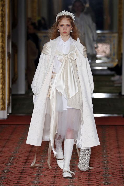 Simone Rocha Ready To Wear Spring Summer 2022 London NOWFASHION