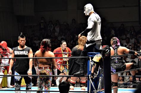 【新日本プロレス】chaosとロス・インゴのイリミネーションマッチはevileが最後に勝ち名乗りを上げる！そして超人オカダを挑発